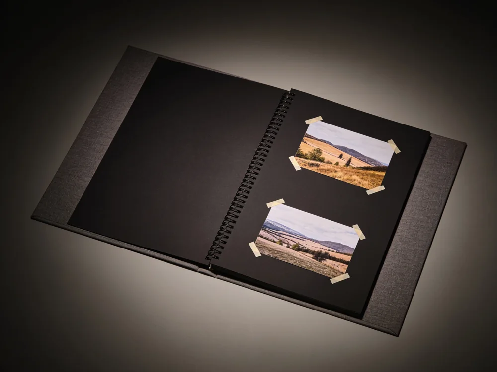 Wire-bound black page scrapbook in Charcoal